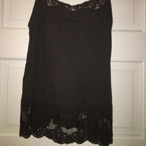 American Eagle Gray Lace Hem Tank